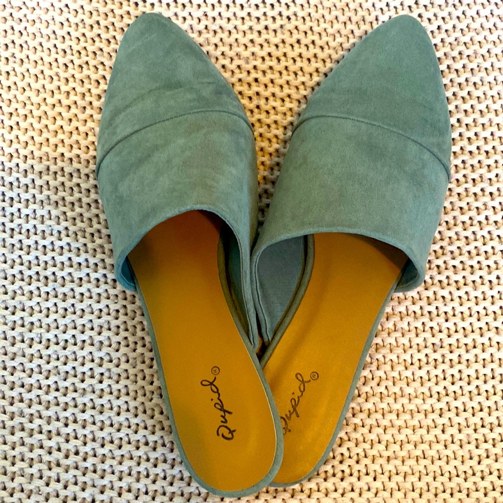 Green Flats- Size 9